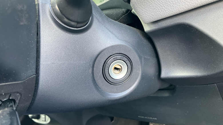 Toyota Yaris 1.33 VVT-i Icon 5dr Petrol Hatchback
